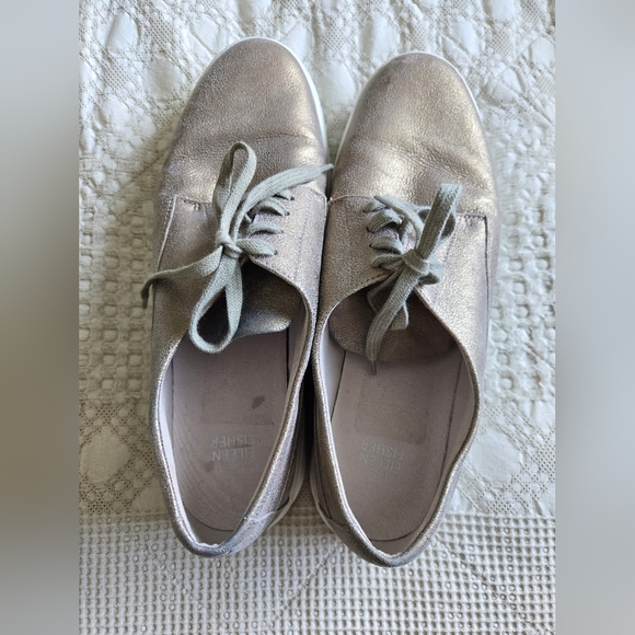 Eileen Fisher Shimmering Gold Platform Lace-up Sneakers | size 10 - Picture 5 of 9